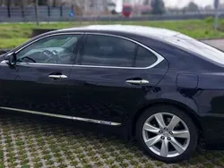 Blu/azzurro Usata 2012 Lexus LS600 Luxury Line Tre volumi | 22.000 €