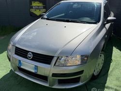 Argento Usata 2002 Fiat Stilo Tre volumi | 1500 € (Buon prezzo)