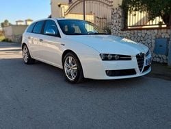 Bianco Usata 2012 Alfa Romeo 159 Super Station wagon | 4999 € (Buon prezzo)