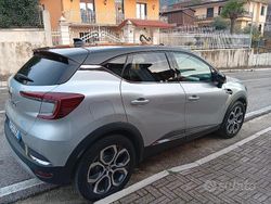 Grigio Usata 2023 Renault Captur SUV | 18.000 € (Buon prezzo)