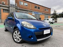 Blu Usata 2011 Renault Clio II Luxe Tre volumi | 2500 € (Ottimo prezzo)