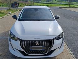 Bianco Usata 2023 Peugeot 208 Allure Due volumi | 15.900 € (Buon prezzo)