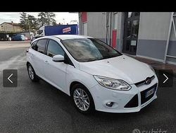 Bianco Usata 2014 Ford Focus Tre volumi | 6000 € (Buon prezzo)