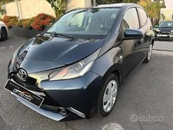 Blu Usata 2015 Toyota Aygo X-clusiv Due volumi | 6999 € (Buon prezzo)