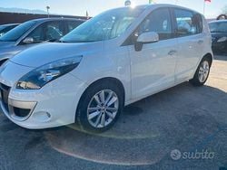 Bianco Usata 2010 Renault Scénic III Monovolume | 4200 € (Buon prezzo)