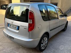 Grigio Usata 2008 Skoda Roomster Monovolume | 1000 € (Buon prezzo)