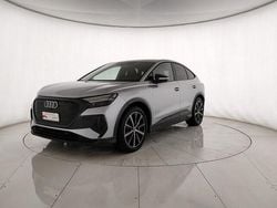 Argento floret metallizzato Usata 2024 Audi Q4 e-tron Ambiente SUV | 49.900 € (Buon prezzo)