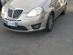 Marrone Usata 2010 Lancia Musa Monovolume | 5490 € (Cara)