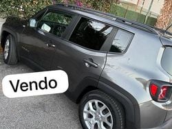Grigio Usata 2017 Jeep Renegade SUV | 13.999 € (Buon prezzo)