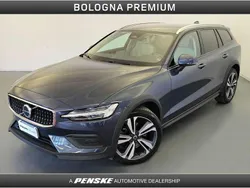 Blu Usata 2022 Volvo V60 CC Plus Station wagon | 33.950 € (Buon prezzo)