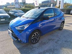 Blu Usata 2021 Toyota Aygo Connect Style Due volumi | 11.300 € (Buon prezzo)