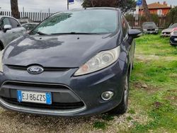 Blu metallizzato Usata 2011 Ford Fiesta Due volumi | 4800 € (Buon prezzo)