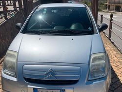 Argento Usata 2004 Citroën C2 Elegance Due volumi | 2900 € (Buon prezzo)