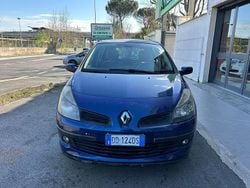 Blu/azzurro Usata 2006 Renault Clio II Tre volumi | 2000 € (Buon prezzo)