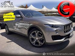Grigio Usata 2020 Maserati Levante SUV | 39.999 € (Ottimo prezzo)