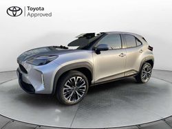 Argento Usata 2022 Toyota Yaris Cross Lounge SUV | 23.900 € (Cara)