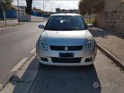 Usata 2006 Suzuki Swift Due volumi | 2299 € (Buon prezzo)