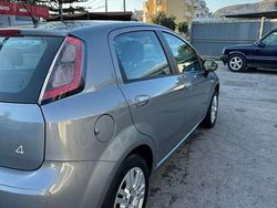 Grigio Usata 2012 Fiat Grande Punto S Due volumi | 3500 € (Buon prezzo)