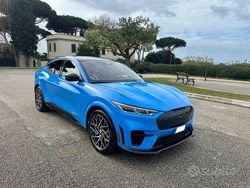 Blu Usata 2024 Ford Mustang Mach-E GT Performance Edition SUV | 52.900 €