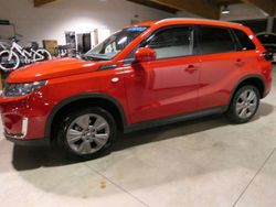 Rosso pastello Usata 2022 Suzuki Vitara Cool SUV | 23.900 € (Cara)