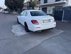 Usata 2018 Mercedes E200 Business Tre volumi | 29.000 €