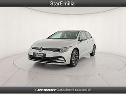 Usata 2023 VW Golf VIII Life Due volumi | 21.900 € (Buon prezzo)