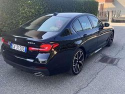 Nero Usata 2021 BMW 530e M Sport Tre volumi | 40.000 € (Cara)