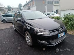 Nero Usata 2010 VW Polo Tre volumi | 3800 € (Buon prezzo)