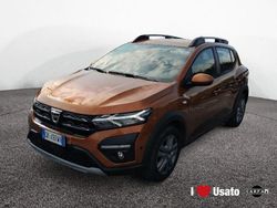 Arancione Usata 2022 Dacia Sandero Comfort Due volumi | 13.700 € (Buon prezzo)
