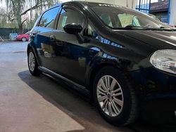 Nero Usata 2006 Fiat Grande Punto Active Due volumi | 2500 € (Buon prezzo)