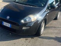 Nero Usata 2014 Fiat Punto Easy Tre volumi | 3500 € (Super prezzo)