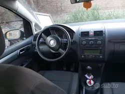 Usata 2005 VW Touran Monovolume | 2500 € (Buon prezzo)