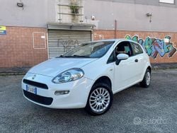 Bianco Usata 2014 Fiat Punto Lounge Tre volumi | 1599 € (Super prezzo)