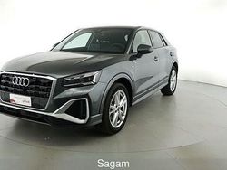 Grigio daytona Usata 2024 Audi Q2 S-Line SUV | 31.800 € (Buon prezzo)