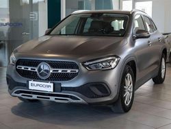 Grigio scuro Usata 2021 Mercedes GLA180 SUV | 27.500 € (Super prezzo)