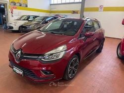 Rosso Usata 2017 Renault Clio GrandTour Intens Station wagon | 8900 € (Buon prezzo)
