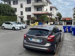 Grigio Usata 2011 Ford Focus Titanium Tre volumi | 3500 € (Buon prezzo)