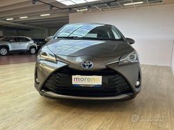 Grigio Usata 2018 Toyota Yaris Hybrid Active Due volumi | 13.890 € (Buon prezzo)