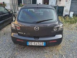 Usata 2006 Mazda 3 Tre volumi | 900 € (Buon prezzo)