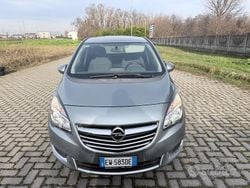 Grigio Usata 2014 Opel Meriva Cosmo Monovolume | 3900 € (Buon prezzo)