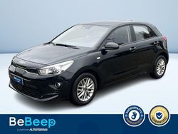 Nero pastello Usata 2022 Kia Rio Style Tre volumi | 13.900 € (Buon prezzo)
