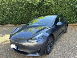 Grigio Usata 2021 Tesla Model 3 Long Range Tre volumi | 23.300 € (Ottimo prezzo)