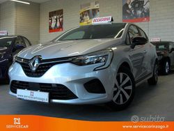 Grigio Usata 2023 Renault Clio V Equilibre Tre volumi | 16.490 € (Cara)