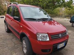 Usata 2005 Fiat Panda 4x4 Climbing Due volumi | 5000 € (Buon prezzo)
