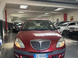 Usata 2004 Lancia Ypsilon Due volumi | 1490 € (Buon prezzo)