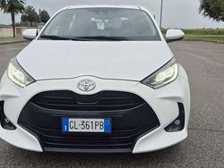 Usata 2022 Toyota Yaris Active Tre volumi | 15.200 € (Buon prezzo)