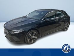 Nero metallizzato Usata 2024 Mercedes A180 Advanced Plus Tre volumi | 33.300 € (Buon prezzo)