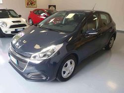 Grigio blu Usata 2019 Peugeot 208 Active Due volumi | 9250 € (Buon prezzo)