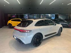 Grigio gesso metallizzato Usata 2022 Porsche Macan SUV | 77.990 € (Buon prezzo)