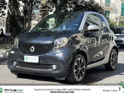 Nero Usata 2016 Smart ForTwo Coupé Passion Due volumi | 11.000 € (Cara)